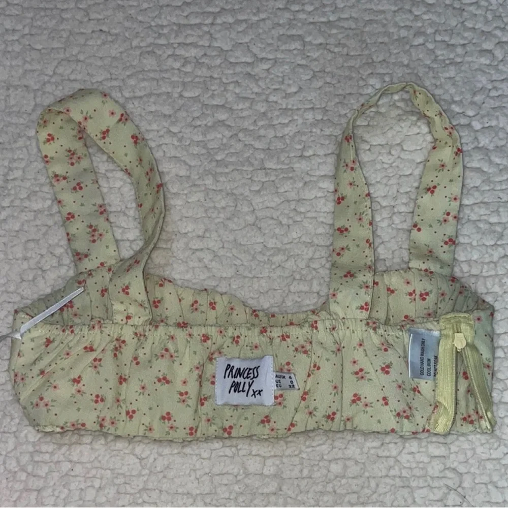 Princess Polly Floral Crop Top - Yellow and Red - Picture 4 of 4